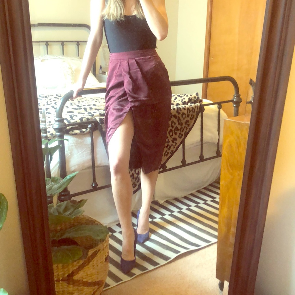 XLE Maroon skirt
